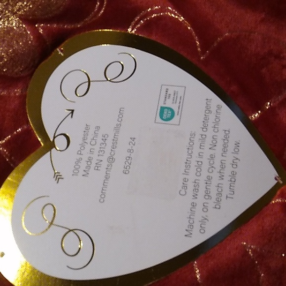 BUY NOW-Last one-NWT Plush Foil Throw - Picture 6 of 11